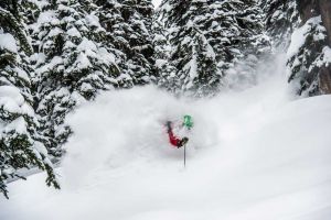 Heliesquí en Canadá con Selkirk Tangiers Heli Skiing