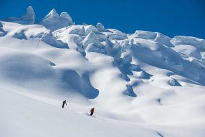 Heliesquí en Canadá con Selkirk Tangiers Heli Skiing